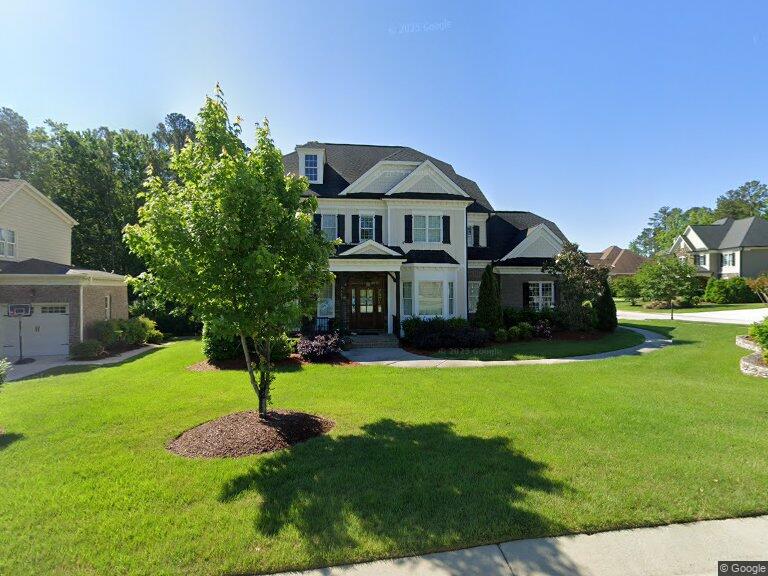 Before holiday lighting